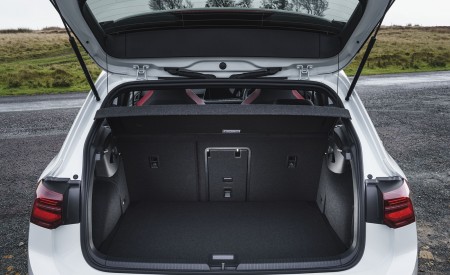 2021 Volkswagen Golf GTI (UK-Spec) Trunk Wallpapers 450x275 (95)