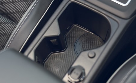 2021 Volkswagen Golf R-Line (UK-Spec) Interior Detail Wallpapers 450x275 (71)