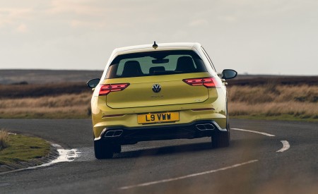2021 Volkswagen Golf R-Line (UK-Spec) Rear Wallpapers 450x275 (24)
