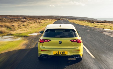 2021 Volkswagen Golf R-Line (UK-Spec) Rear Wallpapers 450x275 (8)