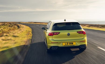 2021 Volkswagen Golf R-Line (UK-Spec) Rear Wallpapers 450x275 (10)