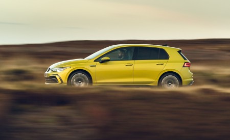 2021 Volkswagen Golf R-Line (UK-Spec) Side Wallpapers 450x275 (12)