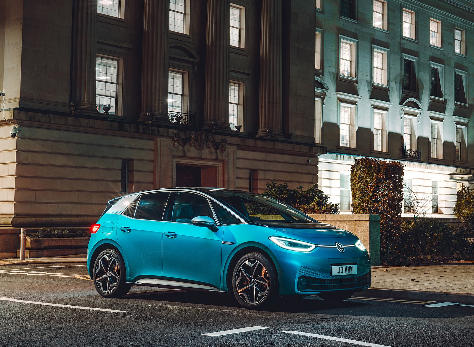 2021 Volkswagen ID.3 1st Edition (UK-Spec) Front Three-Quarter Wallpapers (7)