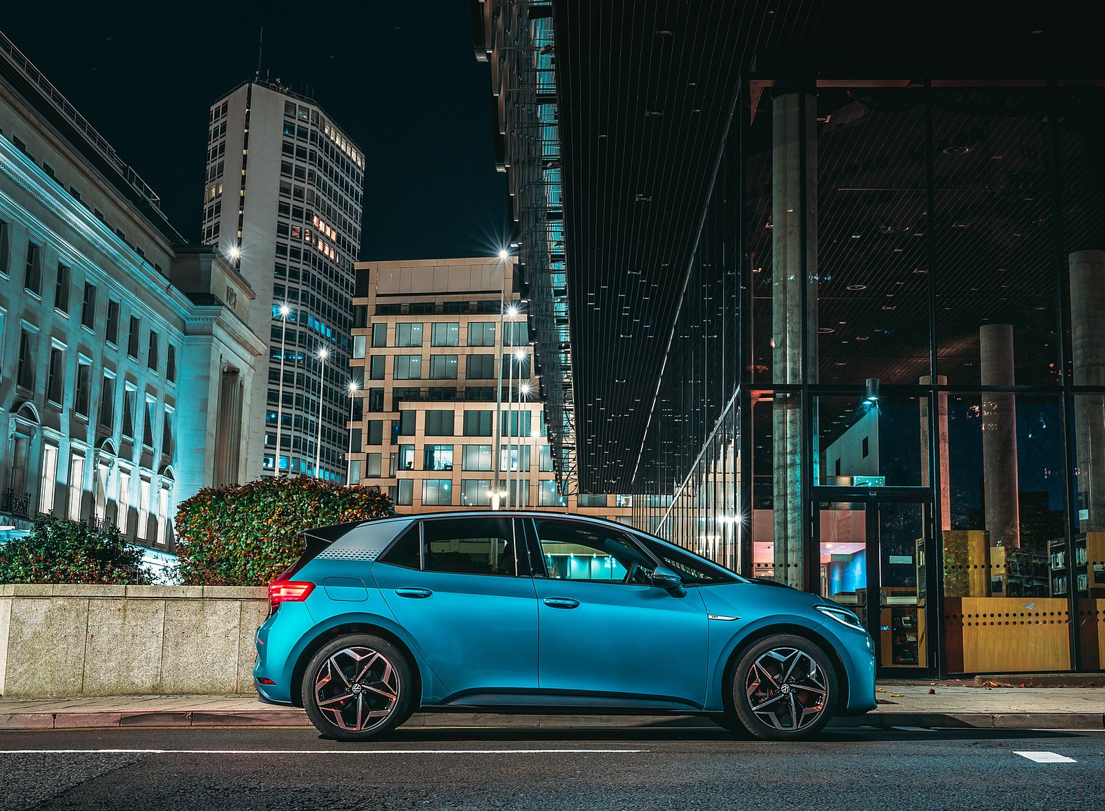 2021 Volkswagen ID.3 1st Edition (UK-Spec) Side Wallpapers (2)