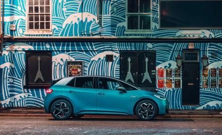 2021 Volkswagen ID.3 1st Edition (UK-Spec) Side Wallpapers 450x275 (3)