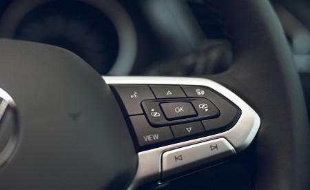 2021 Volkswagen Tiguan Life (UK-Spec) Interior Steering Wheel Wallpapers 450x275 (55)