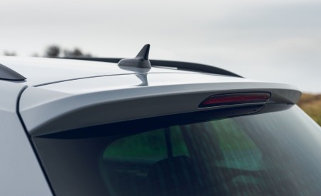 2021 Volkswagen Tiguan Life (UK-Spec) Spoiler Wallpapers 450x275 (49)