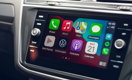 2021 Volkswagen Tiguan R-Line (UK-Spec) Central Console Wallpapers 450x275 (89)