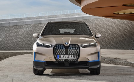 2022 BMW iX Front Wallpapers 450x275 (45)