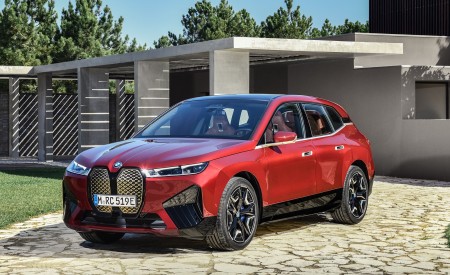 2022 BMW iX with Sport Package Front Three-Quarter Wallpapers  450x275 (11)
