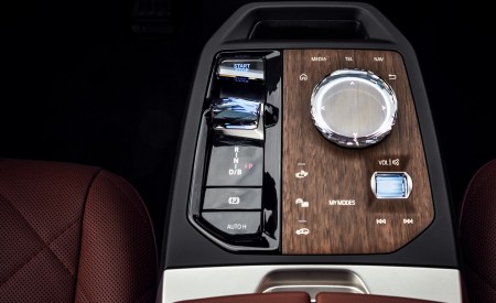 2022 BMW iX with Sport Package Interior Detail Wallpapers 450x275 (22)