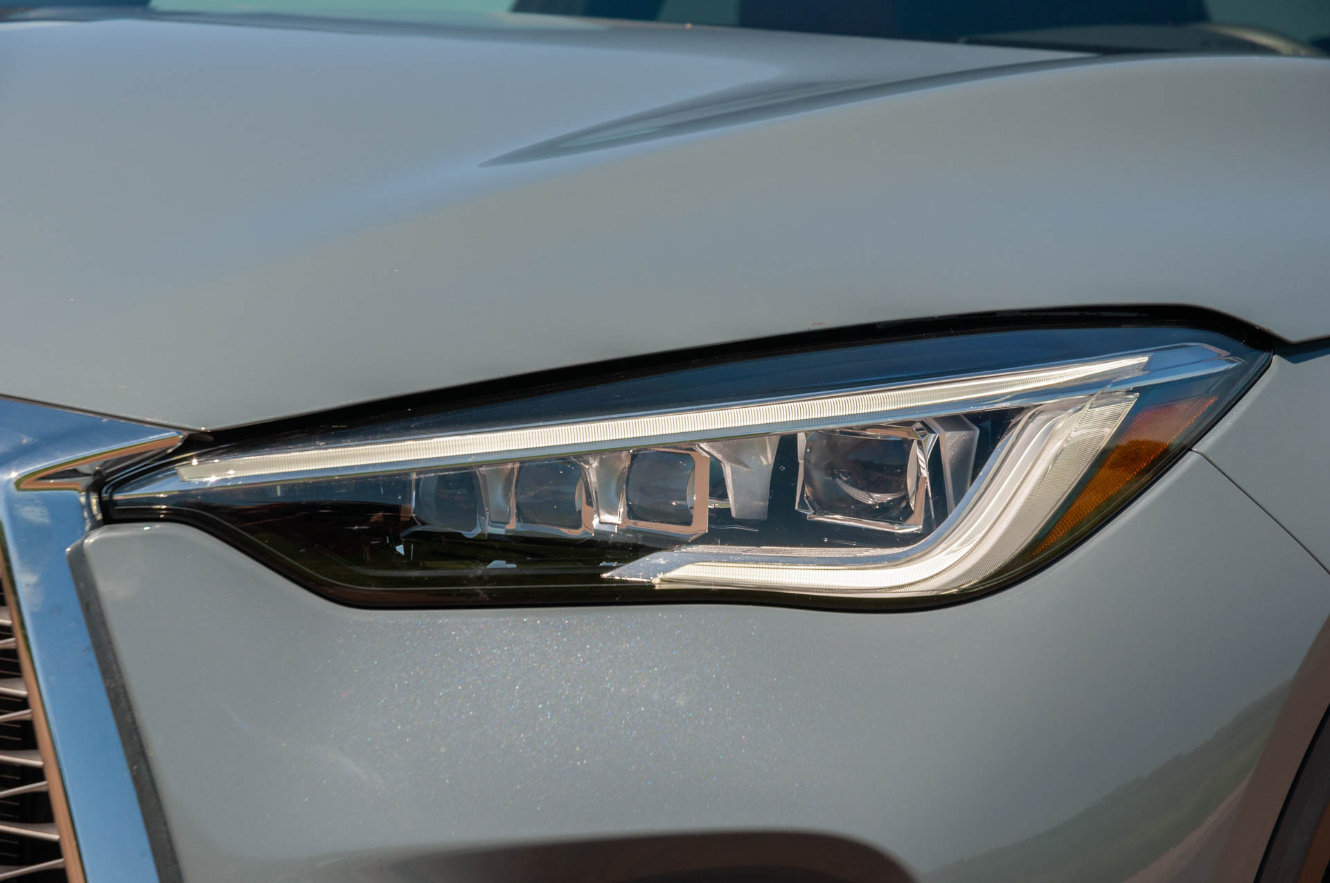 2022 Infiniti QX55 (Color: Liquid Platinum) Headlight Wallpapers (12)
