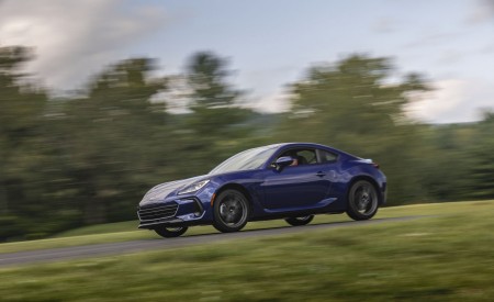 2022 Subaru BRZ Front Three-Quarter Wallpapers 450x275 (12)