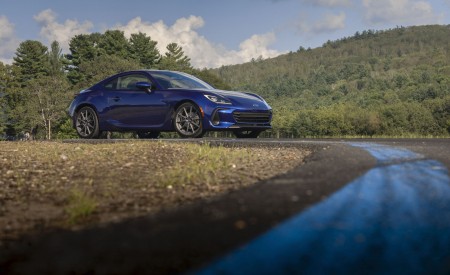 2022 Subaru BRZ Front Three-Quarter Wallpapers 450x275 (32)