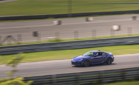 2022 Subaru BRZ Front Three-Quarter Wallpapers 450x275 (15)