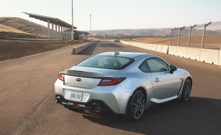 2022 Subaru BRZ Rear Three-Quarter Wallpapers 450x275 (94)