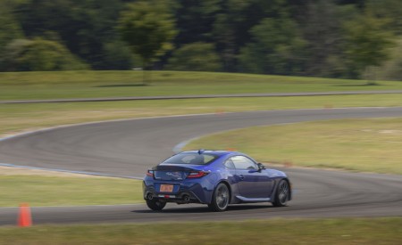 2022 Subaru BRZ Rear Three-Quarter Wallpapers 450x275 (17)