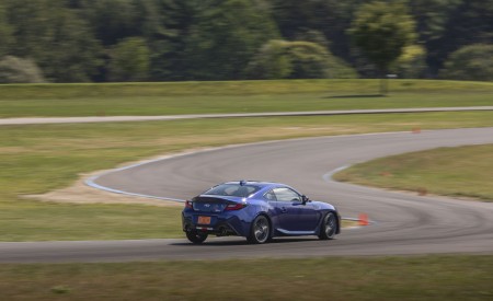 2022 Subaru BRZ Rear Three-Quarter Wallpapers 450x275 (18)
