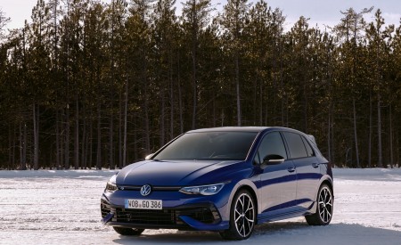 2022 Volkswagen Golf R Front Three-Quarter Wallpapers 450x275 (20)