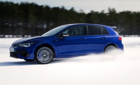 2022 Volkswagen Golf R Front Three-Quarter Wallpapers 450x275 (7)