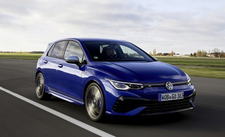 2022 Volkswagen Golf R Front Three-Quarter Wallpapers 450x275 (50)