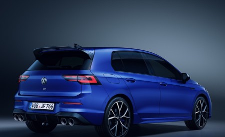 2022 Volkswagen Golf R Rear Three-Quarter Wallpapers 450x275 (72)