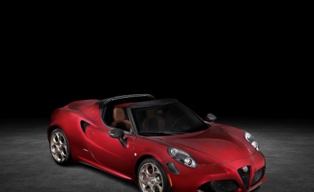 2020 Alfa Romeo 4C Spider 33 Stradale Tributo Front Three-Quarter Wallpapers 450x275 (2)