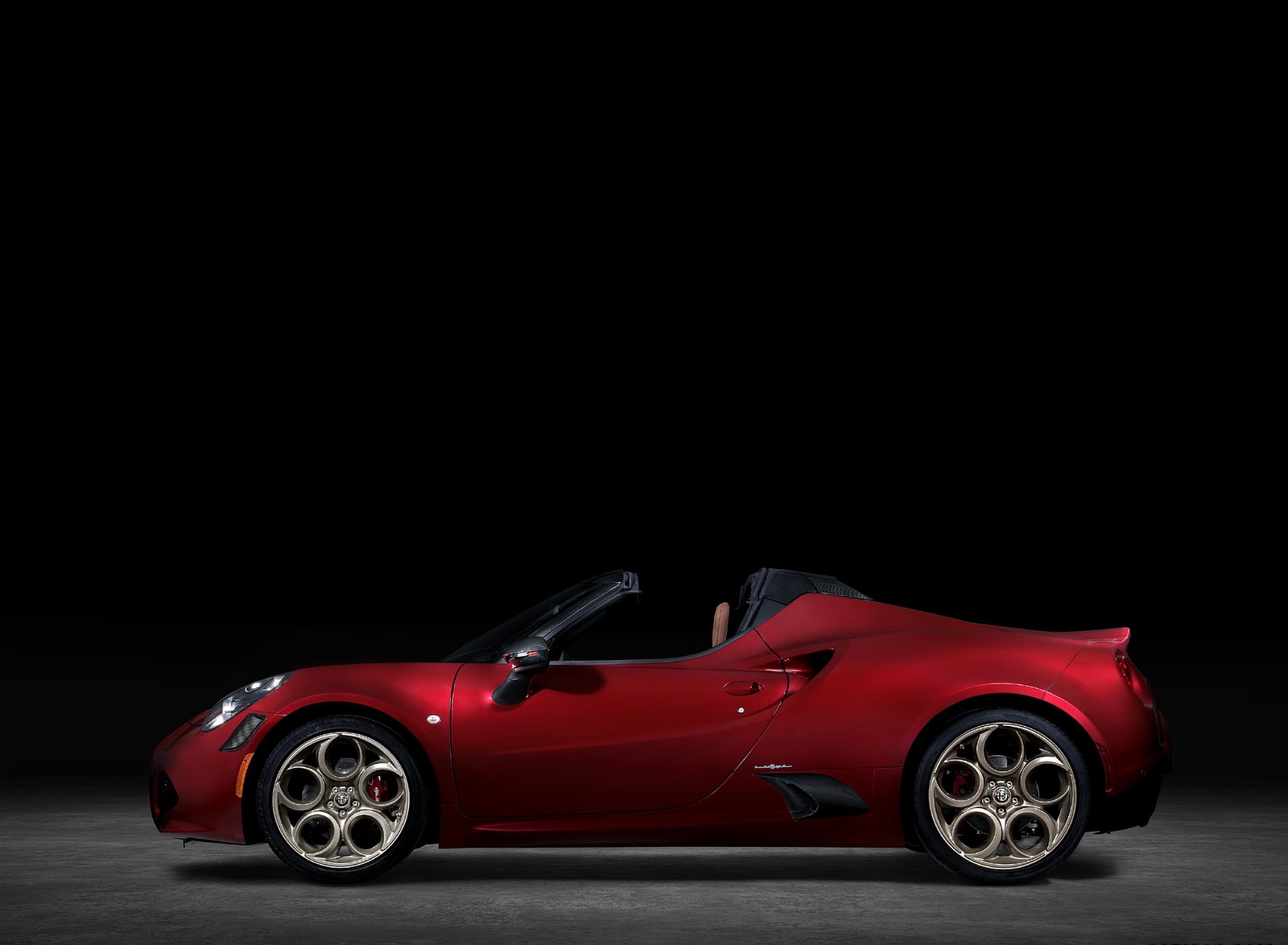 2020 Alfa Romeo 4C Spider 33 Stradale Tributo Side Wallpapers (9)