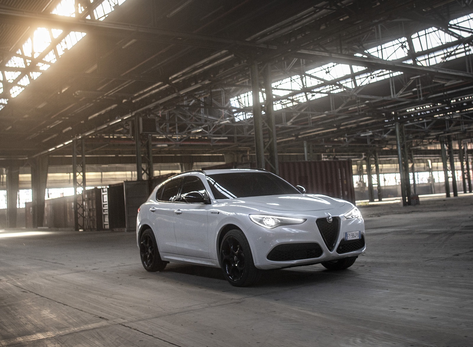 2021 Alfa Romeo Stelvio Veloce Ti Front Three-Quarter Wallpapers (9)