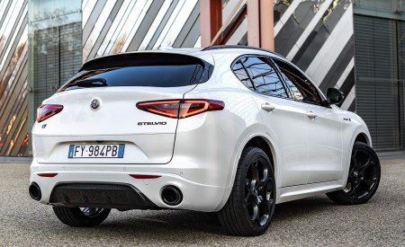 2021 Alfa Romeo Stelvio Veloce Ti Rear Three-Quarter Wallpapers 450x275 (2)