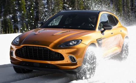 2021 Aston Martin DBX (Golden Saffron; US-Spec) Front Three-Quarter Wallpapers 450x275 (6)