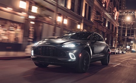 2021 Aston Martin DBX (Satin Xenon Grey; US-Spec) Front Three-Quarter Wallpapers 450x275 (48)