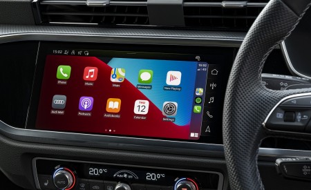 2021 Audi Q3 45 TFSI e Plug-In Hybrid (UK-Spec) Central Console Wallpapers  450x275 (39)