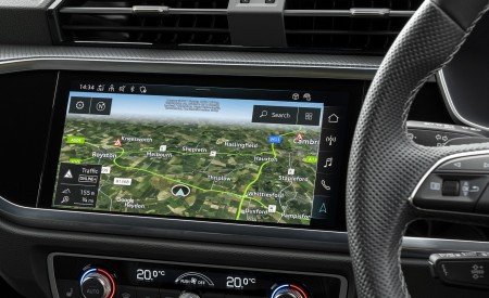 2021 Audi Q3 45 TFSI e Plug-In Hybrid (UK-Spec) Central Console Wallpapers  450x275 (60)