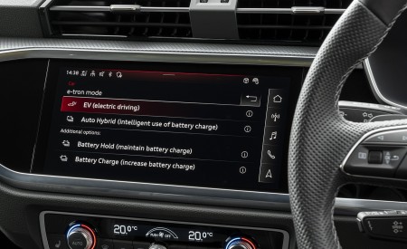 2021 Audi Q3 45 TFSI e Plug-In Hybrid (UK-Spec) Central Console Wallpapers 450x275 (43)