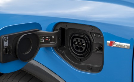 2021 Audi Q3 45 TFSI e Plug-In Hybrid (UK-Spec) Charging Connector Wallpapers 450x275 (26)
