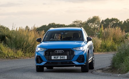 2021 Audi Q3 45 TFSI e Plug-In Hybrid (UK-Spec) Front Wallpapers 450x275 (12)