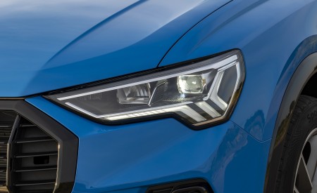 2021 Audi Q3 45 TFSI e Plug-In Hybrid (UK-Spec) Headlight Wallpapers 450x275 (22)