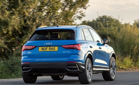 2021 Audi Q3 45 TFSI e Plug-In Hybrid (UK-Spec) Rear Three-Quarter Wallpapers 450x275 (7)