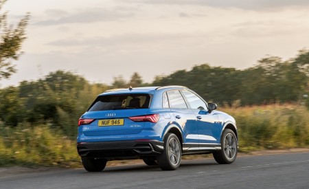 2021 Audi Q3 45 TFSI e Plug-In Hybrid (UK-Spec) Rear Three-Quarter Wallpapers 450x275 (8)