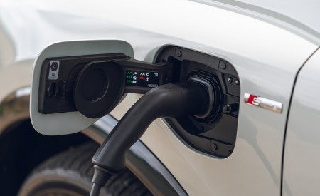 2021 Audi Q3 Sportback 45 TFSI e Plug-In Hybrid (Color: Dew Silver; UK-Spec) Charging Connector Wallpapers 450x275 (42)