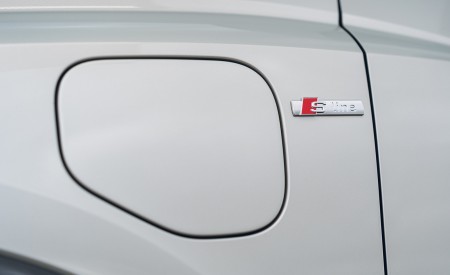 2021 Audi Q3 Sportback 45 TFSI e Plug-In Hybrid (Color: Dew Silver; UK-Spec) Charging Connector Wallpapers 450x275 (40)