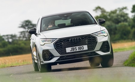 2021 Audi Q3 Sportback 45 TFSI e Plug-In Hybrid (Color: Dew Silver; UK-Spec) Front Wallpapers 450x275 (13)