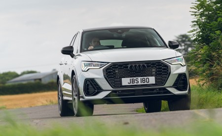 2021 Audi Q3 Sportback 45 TFSI e Plug-In Hybrid (Color: Dew Silver; UK-Spec) Front Wallpapers 450x275 (15)