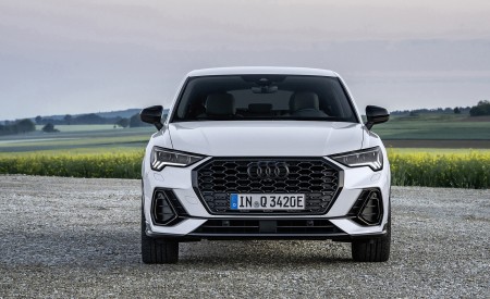 2021 Audi Q3 Sportback TFSI e Plug-In Hybrid (Color: Glacier White) Front Wallpapers 450x275 (94)