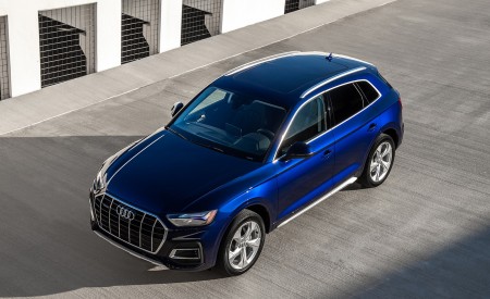 2021 Audi Q5 (US-Spec) Front Three-Quarter Wallpapers  450x275 (17)