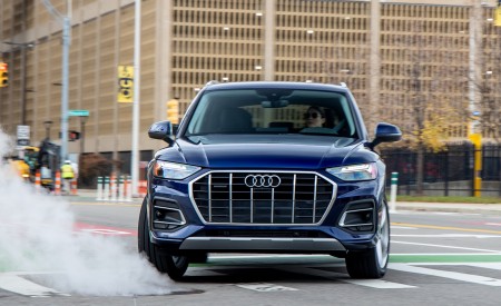 2021 Audi Q5 (US-Spec) Front Wallpapers 450x275 (7)