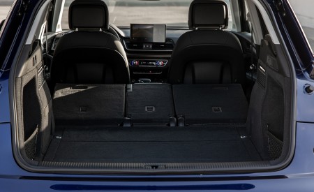 2021 Audi Q5 US-Spec Trunk Wallpapers 450x275 (34)