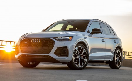 2021 Audi SQ5 (US-Spec) Front Three-Quarter Wallpapers 450x275 (22)