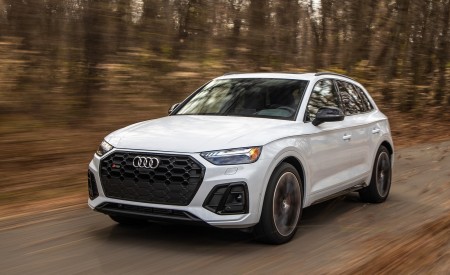 2021 Audi SQ5 (US-Spec) Front Three-Quarter Wallpapers 450x275 (4)